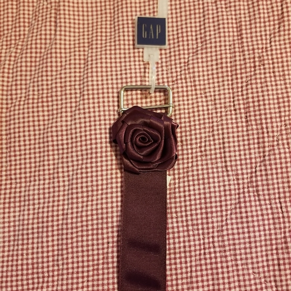 GAP Ribbon Rose Belt - Picture 4 of 6